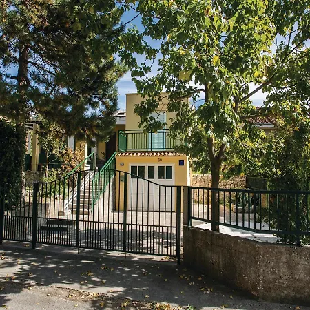 Prázdninový dům Two-bedroom Holiday In Bacinska Jezera *