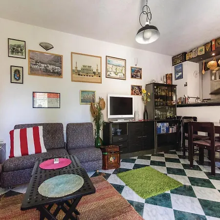Two-bedroom Holiday In Bacinska Jezera Prázdninový dům *