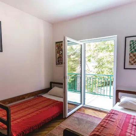 Two-bedroom Holiday In Bacinska Jezera Prázdninový dům