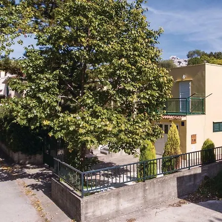 Two-bedroom Holiday In Bacinska Jezera Prázdninový dům Pijavice
